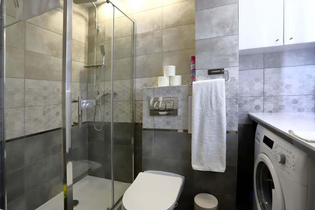 Samodzielne 3-Pokojowe Mieszkanie Blisko Plazy Ustka Exterior foto
